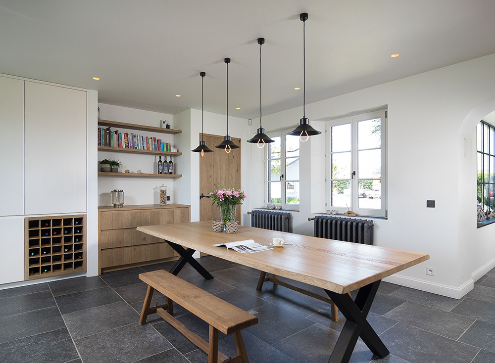 Eikenhouten tafel