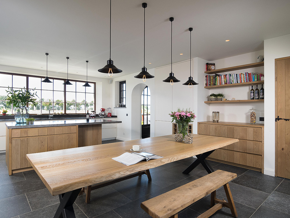 Moderne eikenhouten keuken
